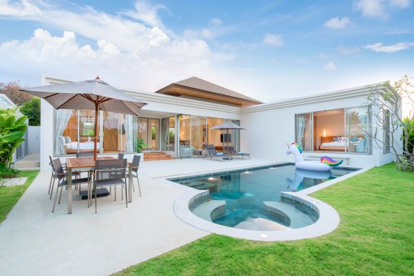 Pool Deck Pouring in Davis