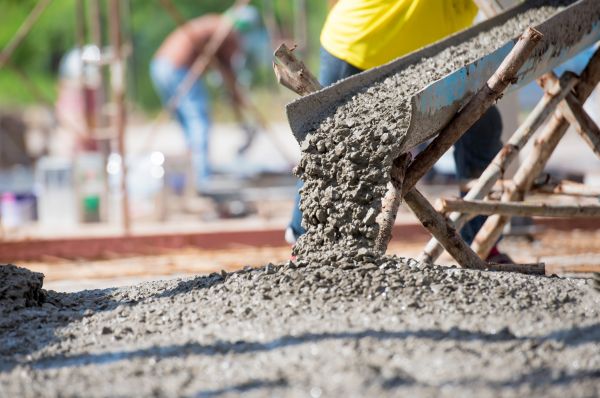 Backyard Concrete Pouring in Davis