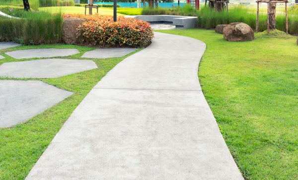 Concrete Sidewalk Installation in Davis